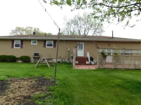214 N True St, Griffith, IN 46319 photo 6