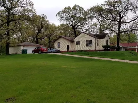 2387 Whitcomb St, Gary, IN 46404 photo 2