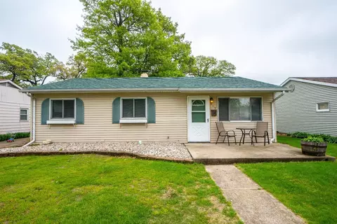 219 N Wright St, Griffith, IN 46319 photo 1