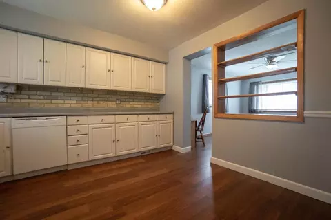 219 N Wright St, Griffith, IN 46319 photo 3