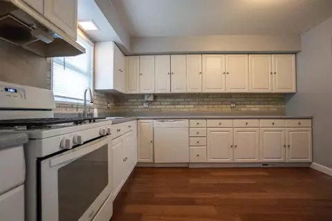 219 N Wright St, Griffith, IN 46319 photo 8
