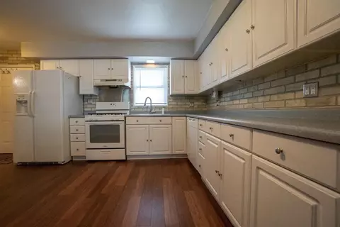 219 N Wright St, Griffith, IN 46319 photo 6