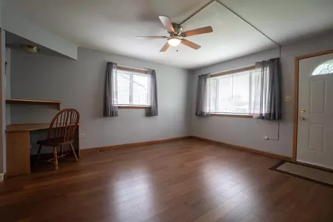 219 N Wright St, Griffith, IN 46319 photo 5