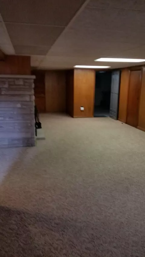 111 N Dwiggins, Griffith, IN 46319 photo 9