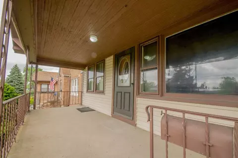 1647 Brown Ave, Whiting, IN 46394 photo 2