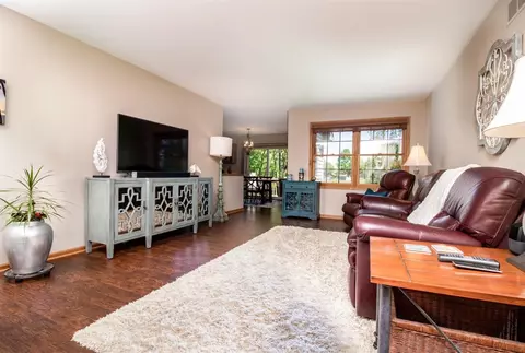 1208 Bartlett Dr, Valparaiso, IN 46383 photo 7