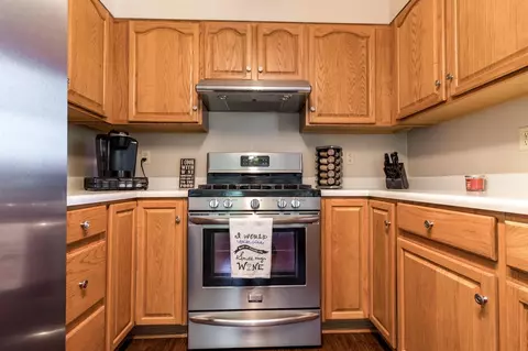 1208 Bartlett Dr, Valparaiso, IN 46383 photo 5