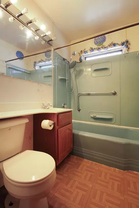2067 Roosevelt Pl, Gary, IN 46404 photo 9