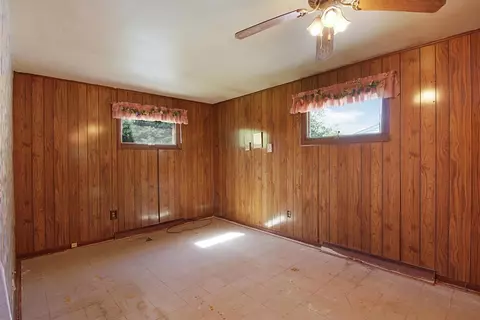 2067 Roosevelt Pl, Gary, IN 46404 photo 5