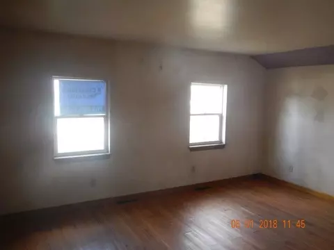 429 N Jay St, Griffith, IN 46319 photo 4