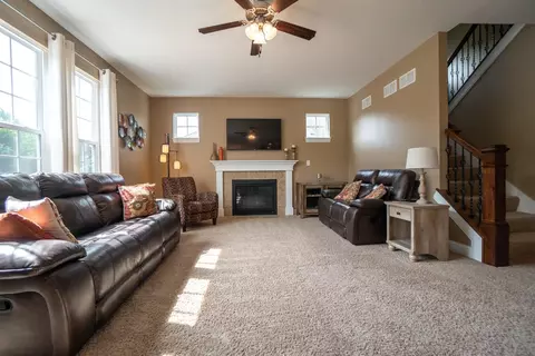 10051 Pearwood Dr, Saint John, IN 46373 photo 8
