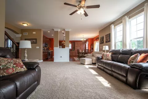10051 Pearwood Dr, Saint John, IN 46373 photo 7