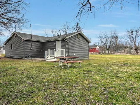 4272 Calhoun St, Gary, IN 46408 photo 2