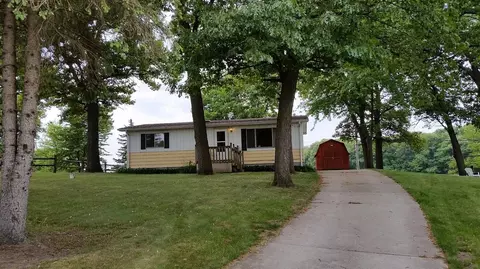 9882 N 480, De Motte, IN 46310 photo 1