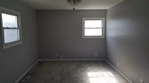 2425 Walnut Dr, Highland, IN 46322 photo 7