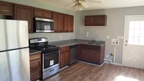 2425 Walnut Dr, Highland, IN 46322 photo 3