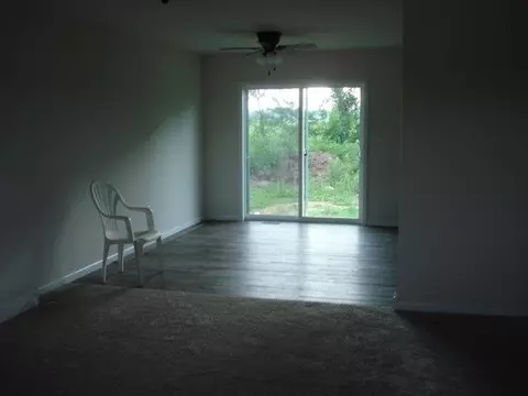 504 Juniper St, De Motte, IN 46310 photo 5