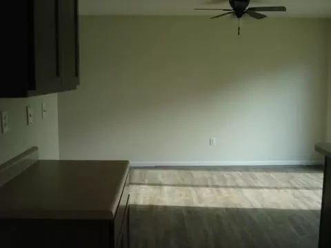 504 Juniper St, De Motte, IN 46310 photo 8