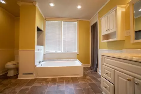 3301 Maple Dr, Highland, IN 46322 photo 5