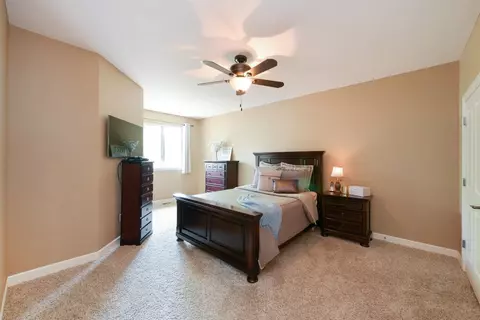 10232 Sutton Pl, Munster, IN 46321 photo 8