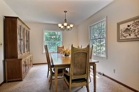 9975 Arrowhead Ln, De Motte, IN 46310 photo 9