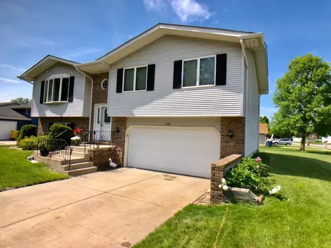 1518 W Pine St, Griffith, IN 46319 photo 1