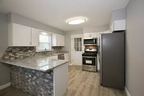 1224 E Miller St, Griffith, IN 46319 photo 4