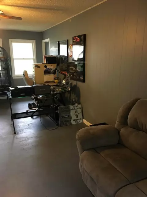 65 E Jackson St, Wheatfield, IN 46392 photo 9