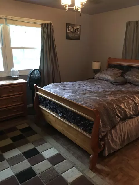 65 E Jackson St, Wheatfield, IN 46392 photo 7