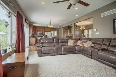 9636 99th Ct, Saint John, IN 46373 photo 3