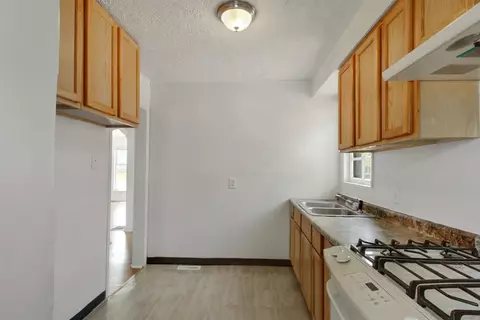 693 Martin Luther King Dr, Gary, IN 46402 photo 5