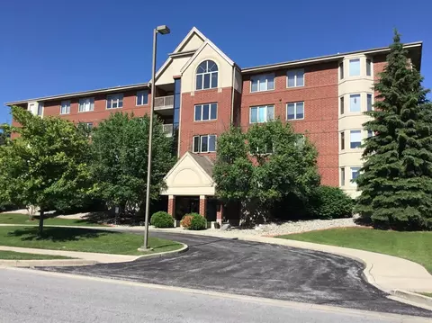 8445 Manor Ave #301, Munster, IN 46321 photo 1