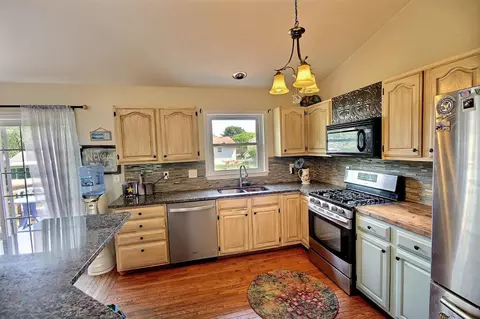 3128 Devonshire Cir, Crown Point, IN 46307 photo 8