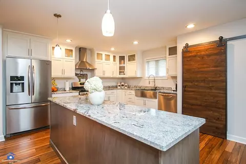 8177 Painted Leaf Dr, De Motte, IN 46310 photo 5