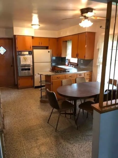 4011 Marshall Pl, Gary, IN 46408 photo 2