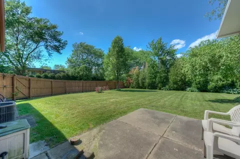501 Cedar Ct, Munster, IN 46321 photo 6