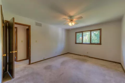 501 Cedar Ct, Munster, IN 46321 photo 9
