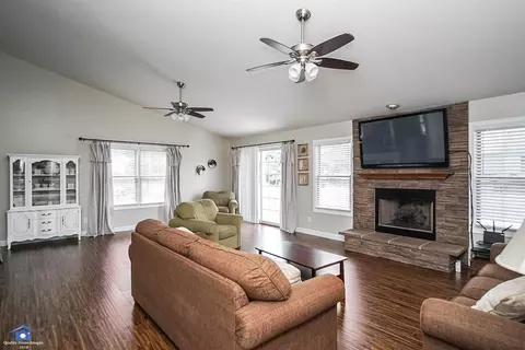 744 Coach Light Ln, Lowell, IN 46356 photo 7