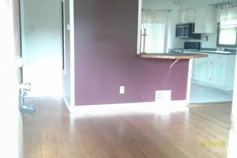 714 S Broad St, Griffith, IN 46319 photo 5