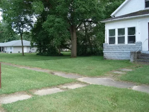302 E Mound St, Knox, IN 46534 photo 6