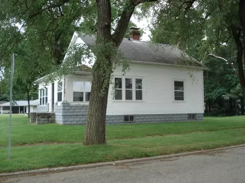 302 E Mound St, Knox, IN 46534 photo 5