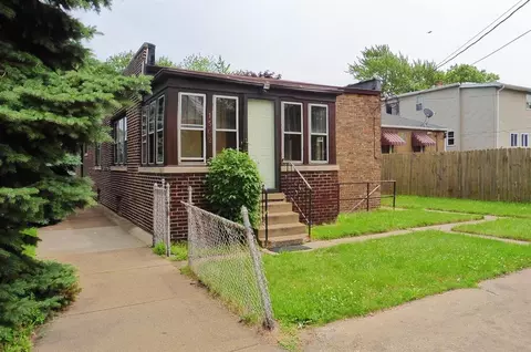 1502 Myrtle Ave, Whiting, IN 46394 photo 2