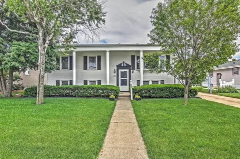 924 W Pine St, Griffith, IN 46319 photo 1