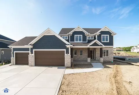 824 Copper Creek Dr, Crown Point, IN 46307 photo 1