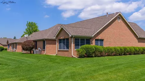 1902 Windfield Dr, Munster, IN 46321 photo 5
