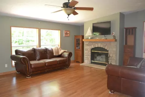 5621 E 800, Fair Oaks, IN 47943 photo 5