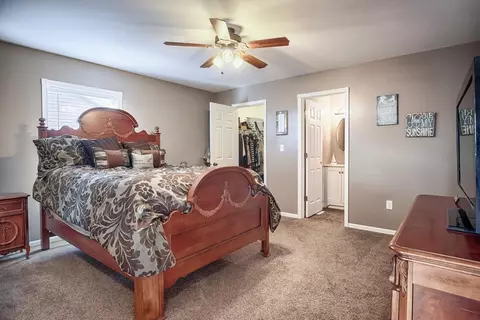 112 Juniper St, De Motte, IN 46310 photo 7