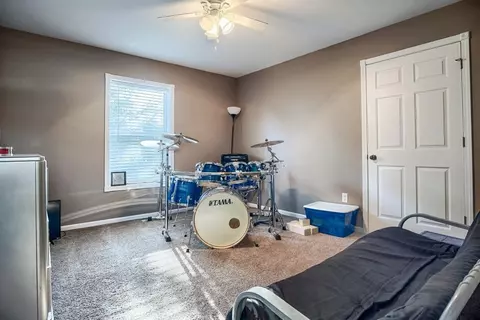 112 Juniper St, De Motte, IN 46310 photo 10