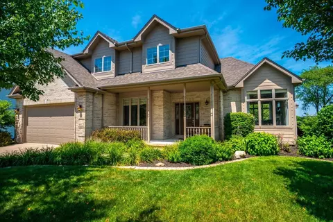 8612 Doubletree Dr, Crown Point, IN 46307 photo 1