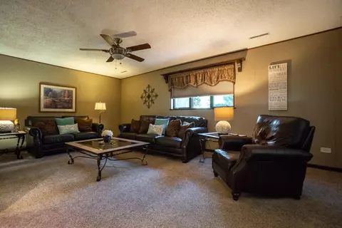 641 Hillside Dr, Dyer, IN 46311 photo 10